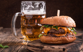 Turnkey Restaurant and Bar for Sale in Prime High-Volume Location!