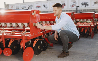 Agricultural/Construction Equipment Sales Agricultural/Construction Equipment Sales