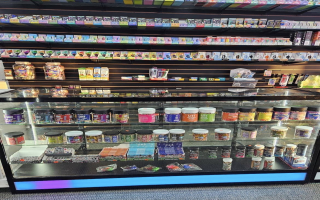 Landlord-Approved Vape Store Space in Valley, AL