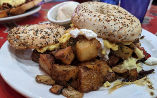 Longstanding Hugely Popular Cafe Chicago, IL
