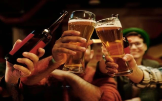 Semi-Absentee Thriving Sports Bar with Loyal Following