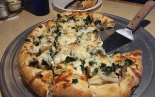 Popular Longstanding Pizzeria w/Gaming