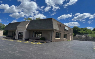 Breakfast & Lunch Restaurant w/Property