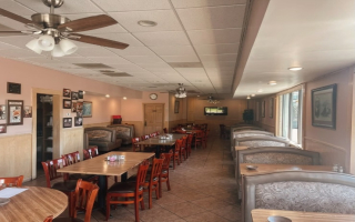 Breakfast & Lunch Restaurant w/Property