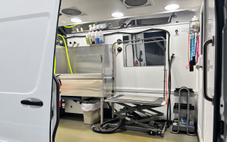 Mobile groomer - 2 MB Vans, 3 Groomers, Admin/Mgr
