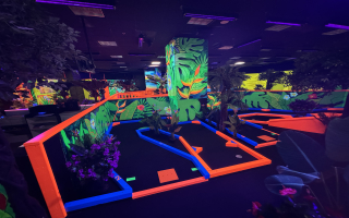 Aloha Mini Glow Putt Putt Golf