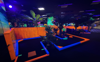 Aloha Mini Glow Putt Putt Golf