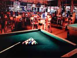 famous Sports Bar&Grill Boutique Hotel and cafe