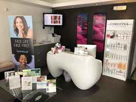 Popular MedSpa & Lounge in Prime Location