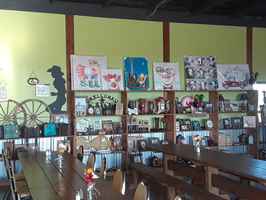 Restaurant & Gift Shop W/Petting Zoo For Children!