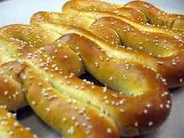 Growing Pretzel Bakery Franchise - Strong ROI!