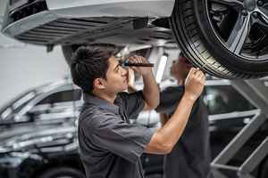 5 Star Rating Iconic Auto Repair Shop