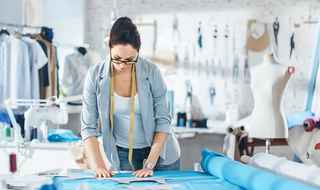 Brand Name/Manufacturer of Women’s Fashions Brand Name/Manufacturer of Women’s Fashions