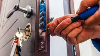 Growing Locksmith with Walk-In Showroom