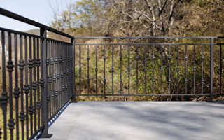 B2B/B2C Fencing & Rail - Semi-Absentee w/High Net
