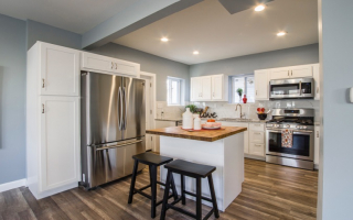 40 Year Old Luxury Kitchen/Bath Biz