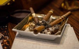 EXCLUSIVE CIGAR LOUNGE & MEMBERSHIP CLUB