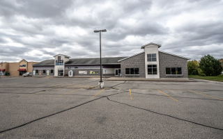 Commercial Real Estate in Prime Location - Retail