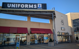 Uniforms Showroom 8350 Sq Ft Professional Fixtures