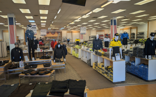 Uniforms Showroom 8350 Sq Ft Professional Fixtures