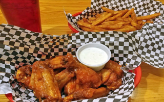 Established Wings Restaurant with Liquor License