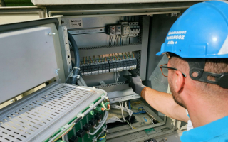 WELL ESTBLISED - PROFITABLE ELECTRIC SERVICE BUSINESS