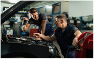 Gas Station+Auto Body: HUGE Building + Lot for Dev