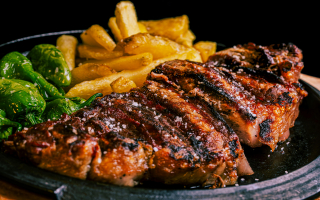 Franchise Steakhouse / Bar & Grill Franchise Steakhouse / Bar & Grill
