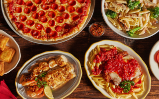 Strong Causual Pizza Restaurant