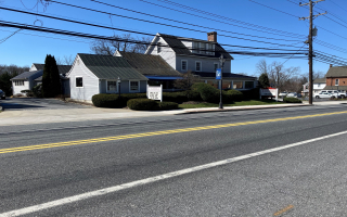 Bar & Grill/Landmark Restaurant 