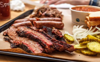 Iconic BBQ Destination in Premier Location!