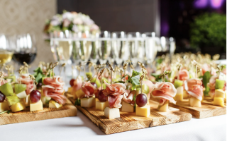 ID #1721 - Acclaimed Restaurant, Bar & Catering