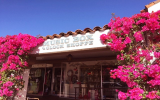 Music Box Clock & Gift Shop