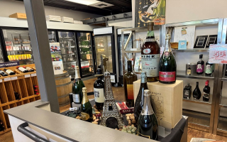 PS AIR & Bouschet Wine Shop