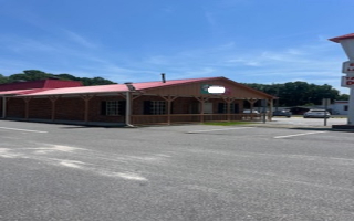 Italian Grill with property (motivated seller) 