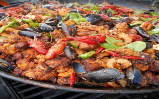 Local Favorite Pizza & Ribs Restaurant 