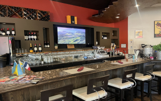 Thriving French Bistro for Sale – Prime Location !