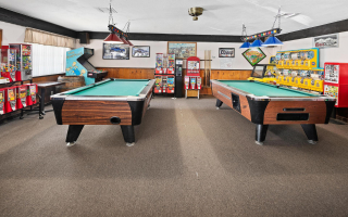 ICONIC, PROFITABLE RESTAURANT FOR SALE
