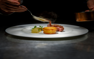 Long Established Full-Service Restaurant Available