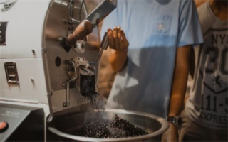 Established Specialty Coffee Roaster with Growth Established Specialty Coffee Roaster with Growth