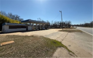 Shutdown C-Store with Property in Anderson, SC Shutdown C-Store with Property in Anderson, SC