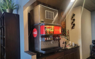 Franchise established pizza shop for sale!