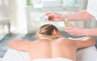 Massage Franchise with Built-In Cash Flow Massage Franchise with Built-In Cash Flow