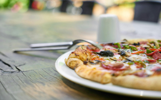 Well Established Pizzeria near the Las Vegas Strip Well Established Pizzeria near the Las Vegas Strip